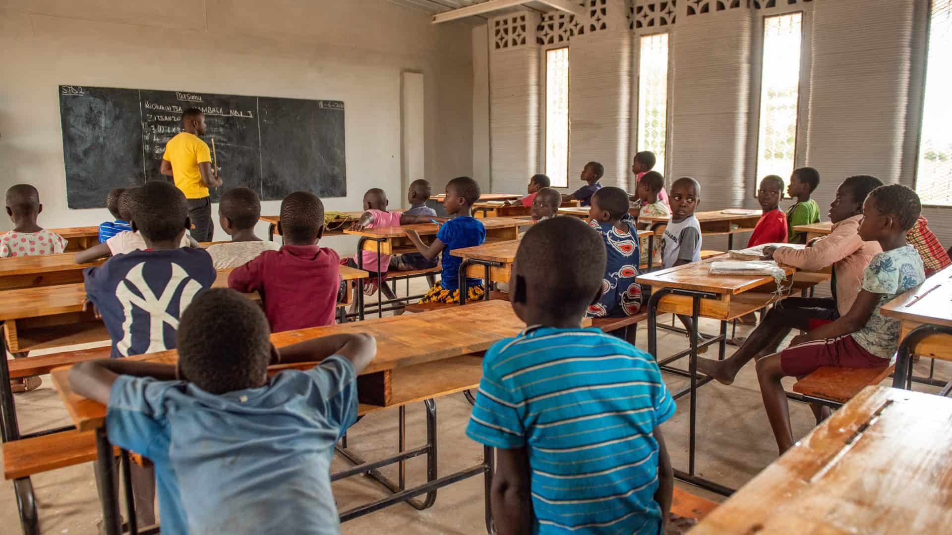 Malawian children in the first 3D printed school in the world