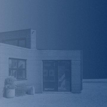 gradiant-bg-blue-thiny-house-2