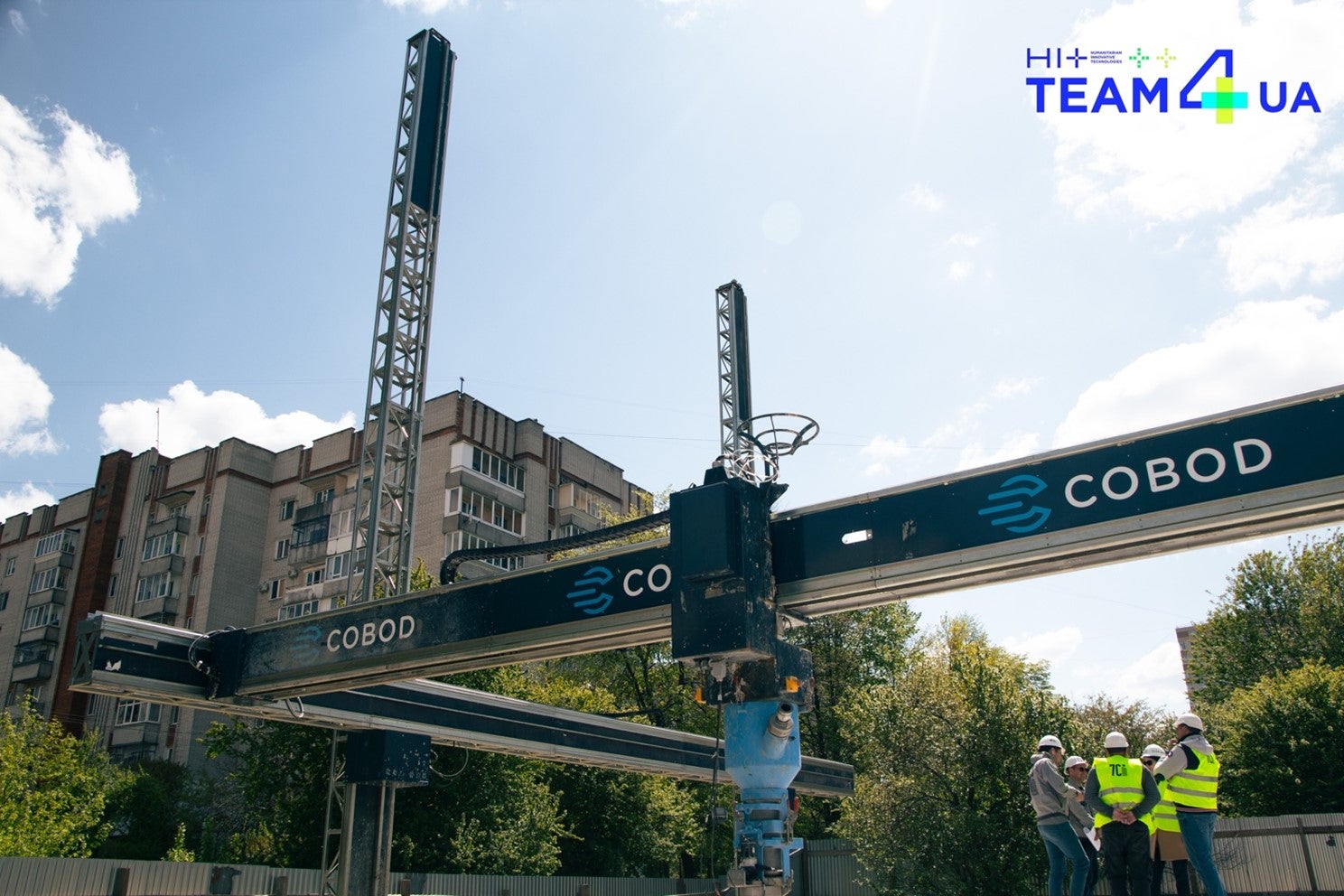 L'imprimante COBOD est prête à être déployée par le groupe 3DCP à Lviv, pour l'impression du premier bâtiment imprimé en 3D sur site en Ukraine.