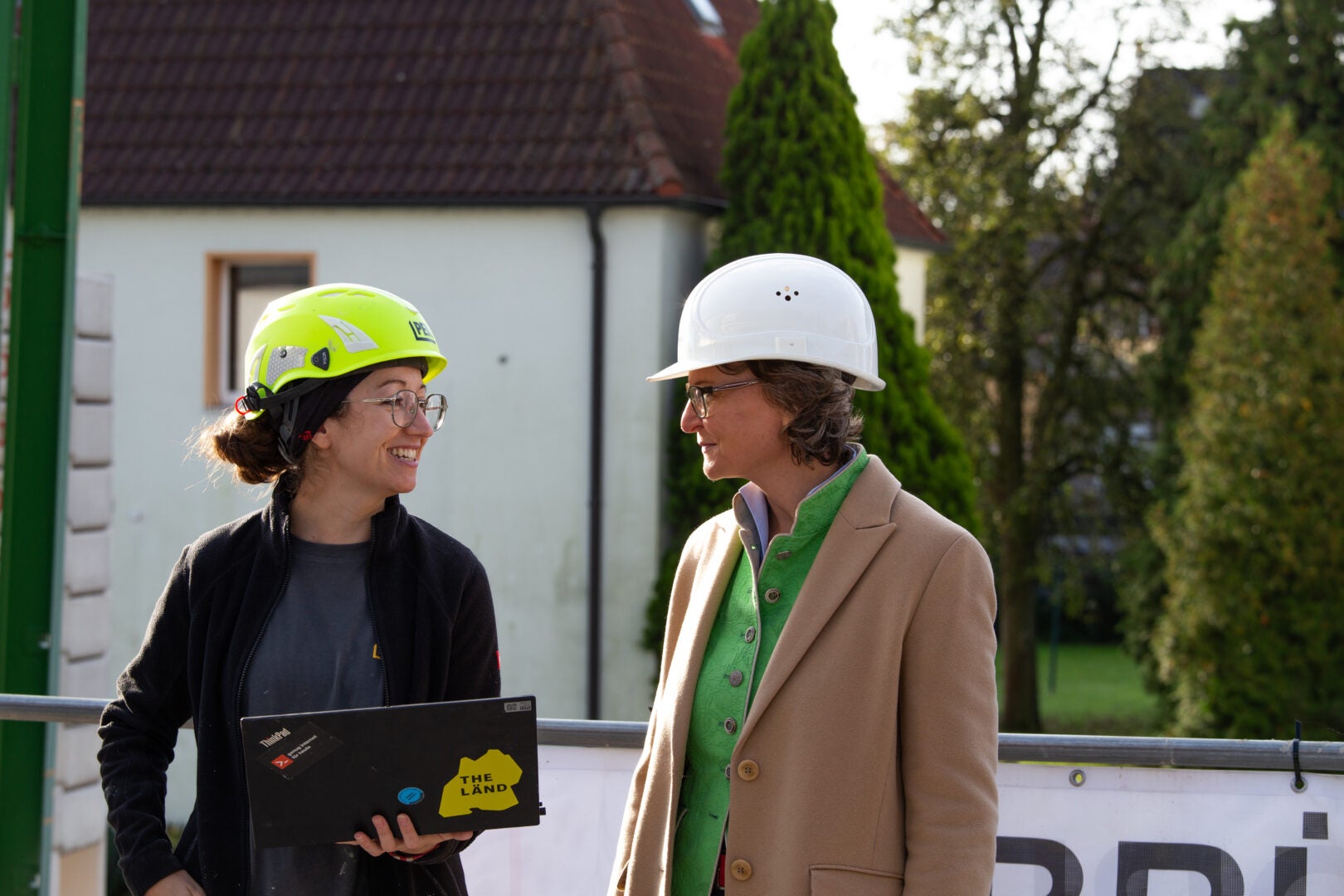 Minister Ina Scharrenbach on the construction site of the Europe's first 3D printed social housing project