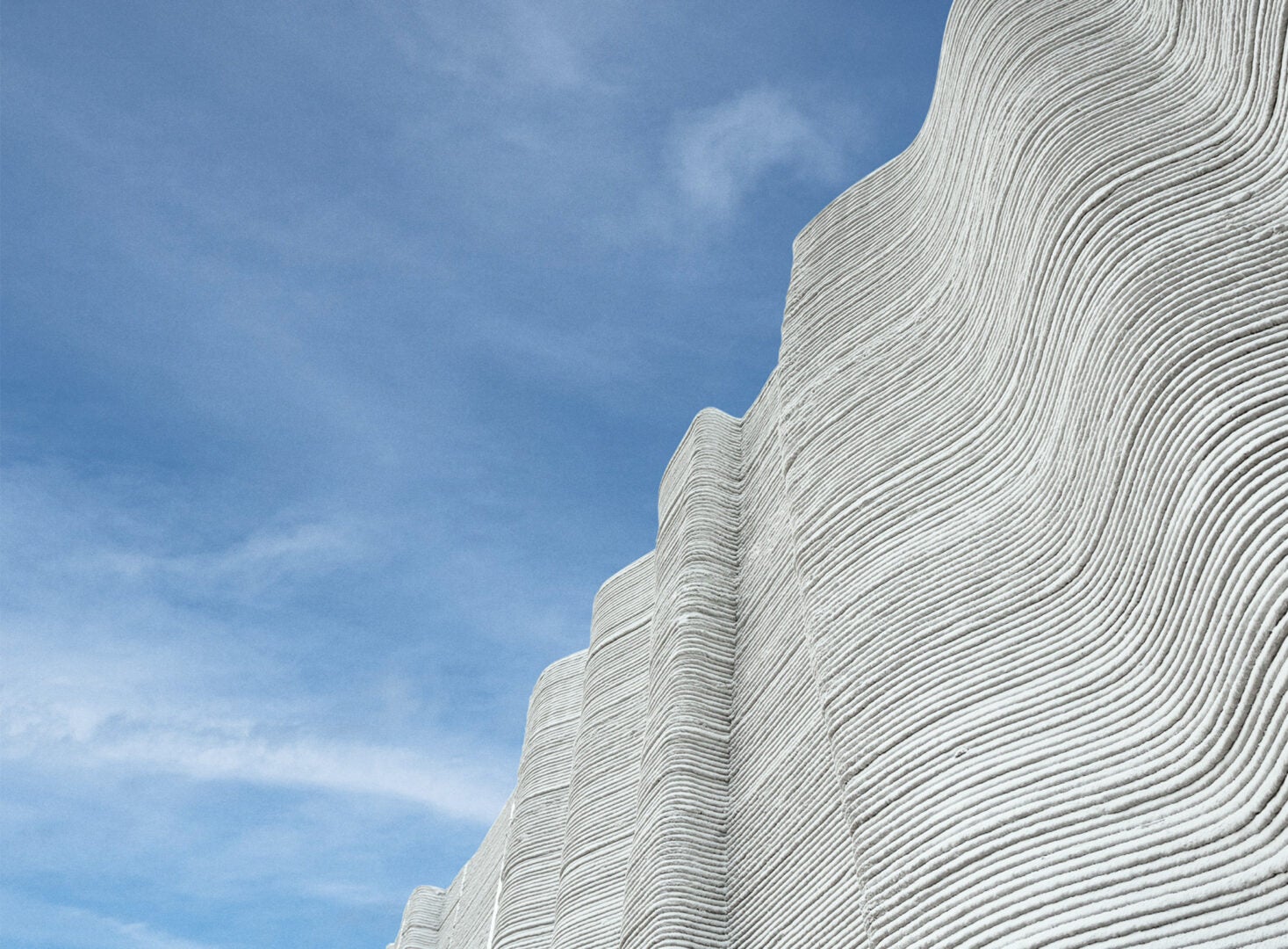 3D printed wavy walls of IT Server hotel