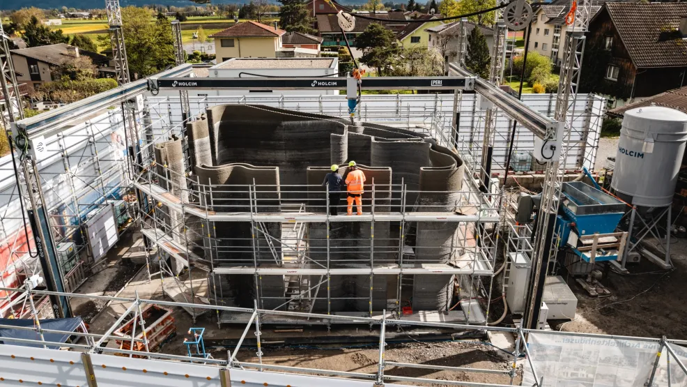 Holcim Switzerland, with the assistance of PERI 3D Construction, completed the 6.2-meter-high walls in just 55 hours over 8 days.